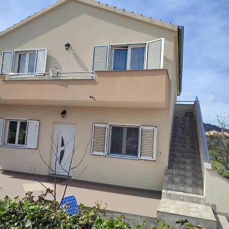 Apartment Murtela, 2-bedroom Raslina