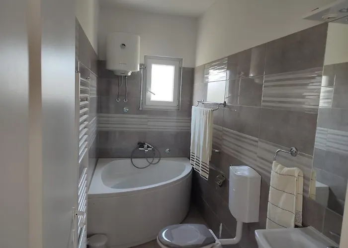 Murtela, 2-bedroom Appartement Raslina