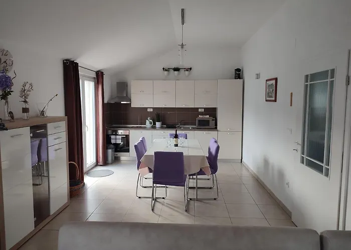 Murtela, 2-bedroom Apartamento Raslina